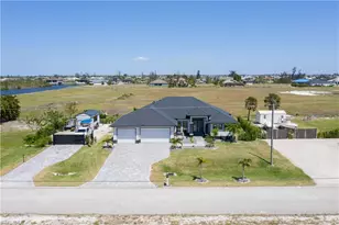 1715 NW 42nd Pl, Cape Coral, FL 33993 - Photo 2