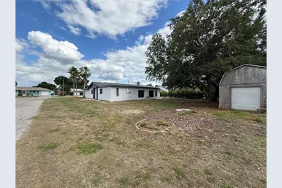2201 Parkview Dr, Fort Myers, FL 33905 - Photo 42