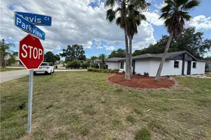 2201 Parkview Dr, Fort Myers, FL 33905 - Photo 40