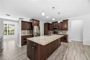 12781 Meadow Pine Ln, Fort Myers, FL 33913 - Photo 4