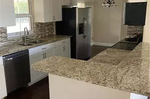 724 Sesame Ct, Cape Coral, FL 33904 - Photo 2