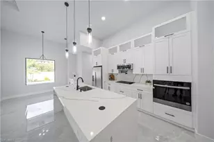 419 NW 4th Terrace, Cape Coral, FL 33993 - Photo 6