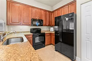 10535 Carolina Willow Dr, Fort Myers, FL 33913 - Photo 14