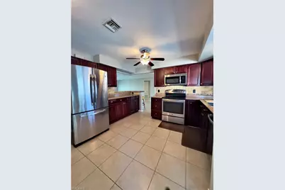 117 SE 45th Ter, Cape Coral, FL 33904 - Photo 4