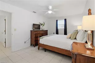 2111 NE 25th St, Cape Coral, FL 33909 - Photo 10