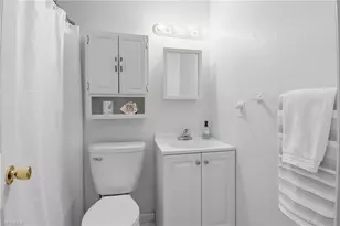 2111 NE 25th St, Cape Coral, FL 33909 - Photo 14