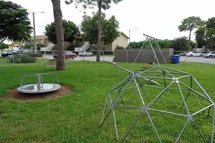 4777 Orange Grove Blvd, North Fort Myers, FL 33903 - Photo 10