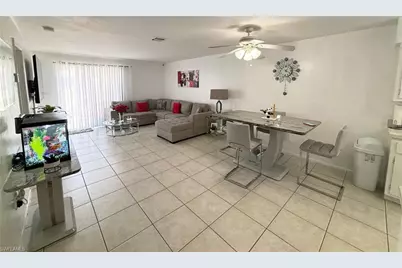 536 SE 6th Pl #536, Cape Coral, FL 33990 - Photo 4