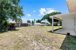 215-217 SE 24th Ave, Cape Coral, FL 33990 - Photo 16
