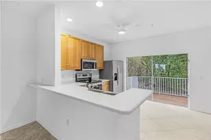 3285 Lindsey Ln, Naples, FL 34109 - Photo 8