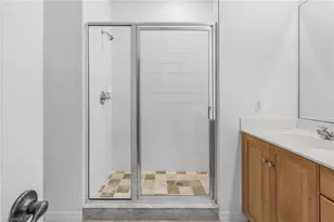 3285 Lindsey Ln, Naples, FL 34109 - Photo 14
