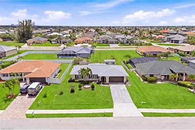 2658 SW 32nd St, Cape Coral, FL 33914 - Photo 2