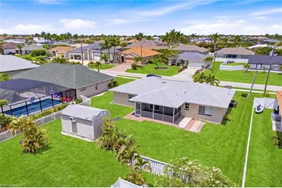 2658 SW 32nd St, Cape Coral, FL 33914 - Photo 4