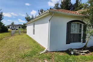2508 NW 12th St, Cape Coral, FL 33993 - Photo 2