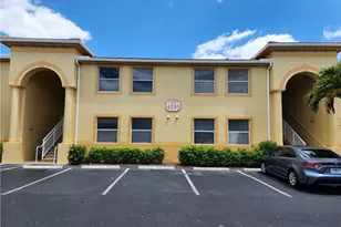 4293 Bellasol Cir, Fort Myers, FL 33916 - Photo 4