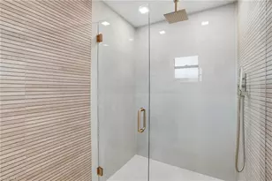 1040 Kings Crown Dr, Sanibel, FL 33957 - Photo 16