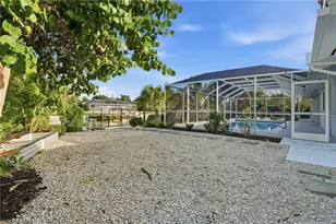 1040 Kings Crown Dr, Sanibel, FL 33957 - Photo 10
