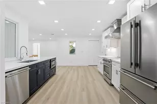 1040 Kings Crown Dr, Sanibel, FL 33957 - Photo 12