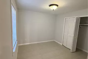 14713 Kimberly Ln, Fort Myers, FL 33908 - Photo 6