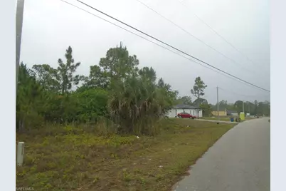 719 Crestline Ave S, Lehigh Acres, FL 33974 - Photo 2
