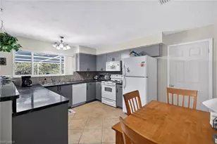 1705 NE 7th St, Cape Coral, FL 33909 - Photo 6