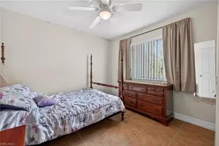 1705 NE 7th St, Cape Coral, FL 33909 - Photo 16