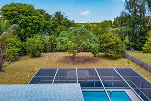 1705 NE 7th St, Cape Coral, FL 33909 - Photo 32