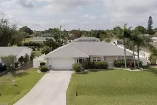 1320 SE 25th Ln, Cape Coral, FL 33904 - Photo 4