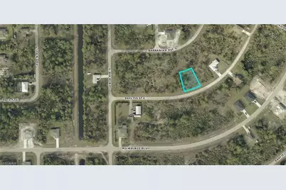 1115 Bayliss St E, Lehigh Acres, FL 33974 - Photo 4