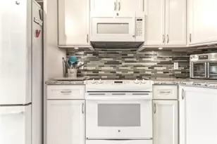 15452 Admiralty Cir, North Fort Myers, FL 33917 - Photo 8