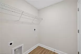 702 NW Douglas Cir, Cape Coral, FL 33993 - Photo 22