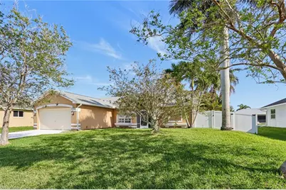 2701 SW 37th Ter, Cape Coral, FL 33914 - Photo 4