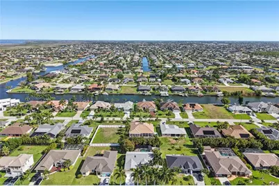 2701 SW 37th Ter, Cape Coral, FL 33914 - Photo 32