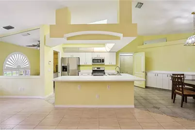 2701 SW 37th Ter, Cape Coral, FL 33914 - Photo 10