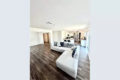 341 NE 13th Ter, Cape Coral, FL 33909 - Photo 6