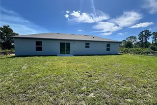 728 Ledge St, Lehigh Acres, FL 33972 - Photo 18