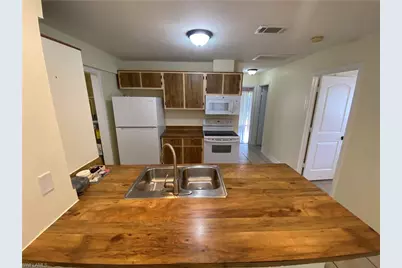 1247 SW Santa Barbara Pl #1301, Cape Coral, FL 33991 - Photo 4
