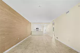 221 9th St S, Naples, FL 34102 - Photo 10