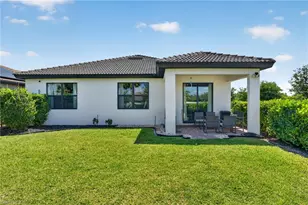 3721 E Hampton Cir, Alva, FL 33920 - Photo 6
