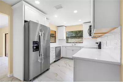 920 SE 21st St, Cape Coral, FL 33990 - Photo 14
