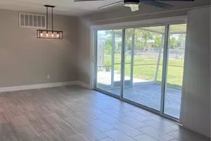 5215 Rutland Ct, Cape Coral, FL 33904 - Photo 4
