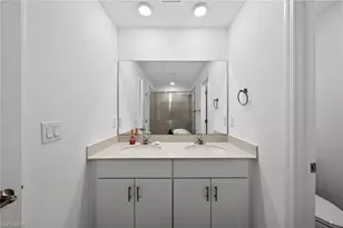 14275 Oviedo Pl, Fort Myers, FL 33905 - Photo 12