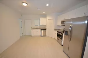 3303 Armstrong Ct, Fort Myers, FL 33916 - Photo 14