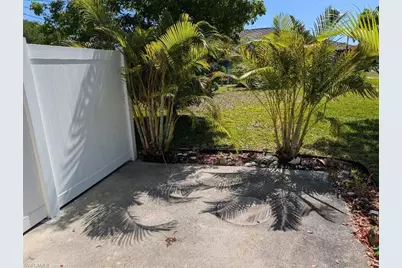 4405 SW 8th Ct, Cape Coral, FL 33914 - Photo 10