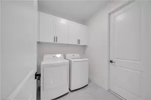 807 Nicholas Pkwy W, Cape Coral, FL 33991 - Photo 8