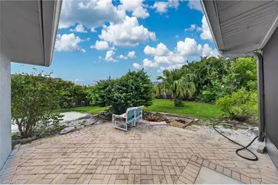 2233 SW 4th St, Cape Coral, FL 33991 - Photo 28