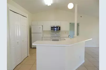 135 SE 29th St, Cape Coral, FL 33904 - Photo 6