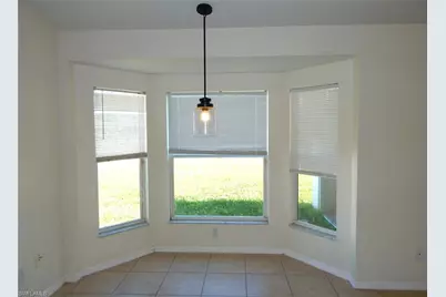 135 SE 29th St, Cape Coral, FL 33904 - Photo 4