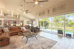 8723 S Lake Cir, Fort Myers, FL 33908 - Photo 12