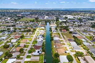 1204 SE 5th Terrace, Cape Coral, FL 33990 - Photo 2